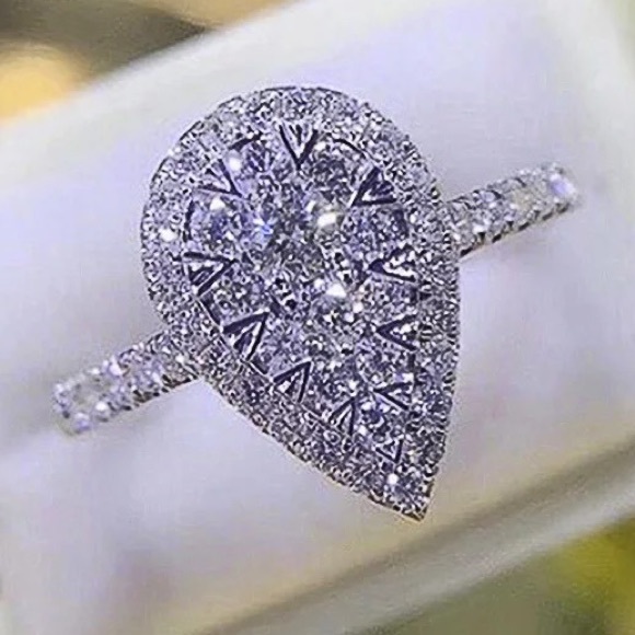 Jewelry - New Women’s Delicate 925 Silver Pear cut Diamond Ring